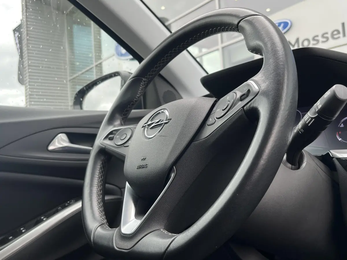 1.2 Turbo Business Elegance | Climate Control | Cruise Control | Achteruitrijcamera | Elektrisch Bedienbare Achterklep | Navigatie | Dodehoekdetectie | Apple Carplay/ Android Auto |