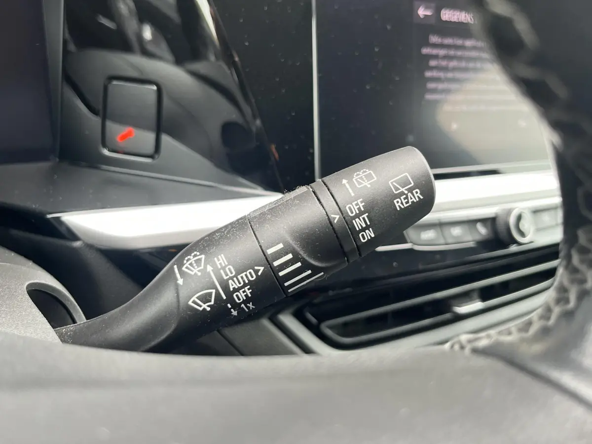 1.2 Turbo Business Elegance | Climate Control | Cruise Control | Achteruitrijcamera | Elektrisch Bedienbare Achterklep | Navigatie | Dodehoekdetectie | Apple Carplay/ Android Auto |