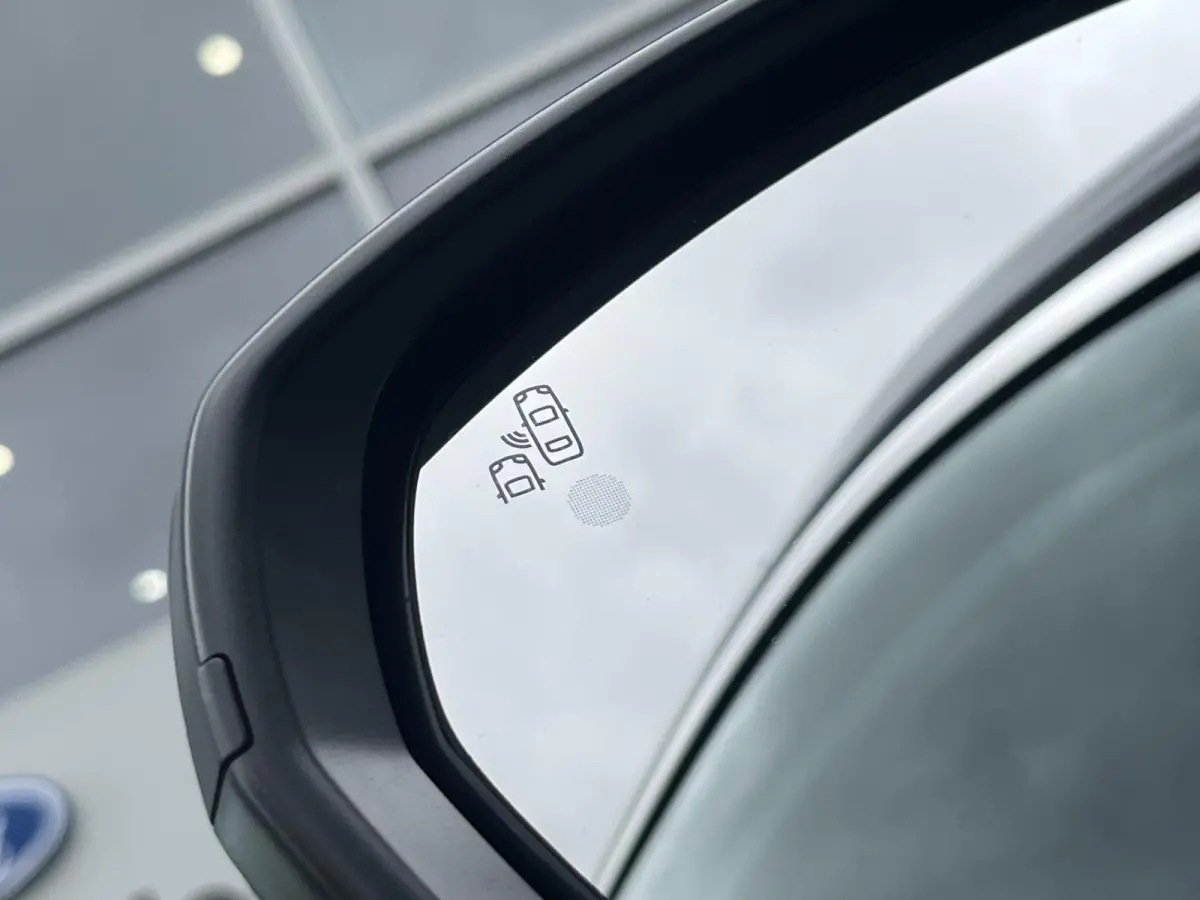 1.2 Turbo Business Elegance | Climate Control | Cruise Control | Achteruitrijcamera | Elektrisch Bedienbare Achterklep | Navigatie | Dodehoekdetectie | Apple Carplay/ Android Auto |