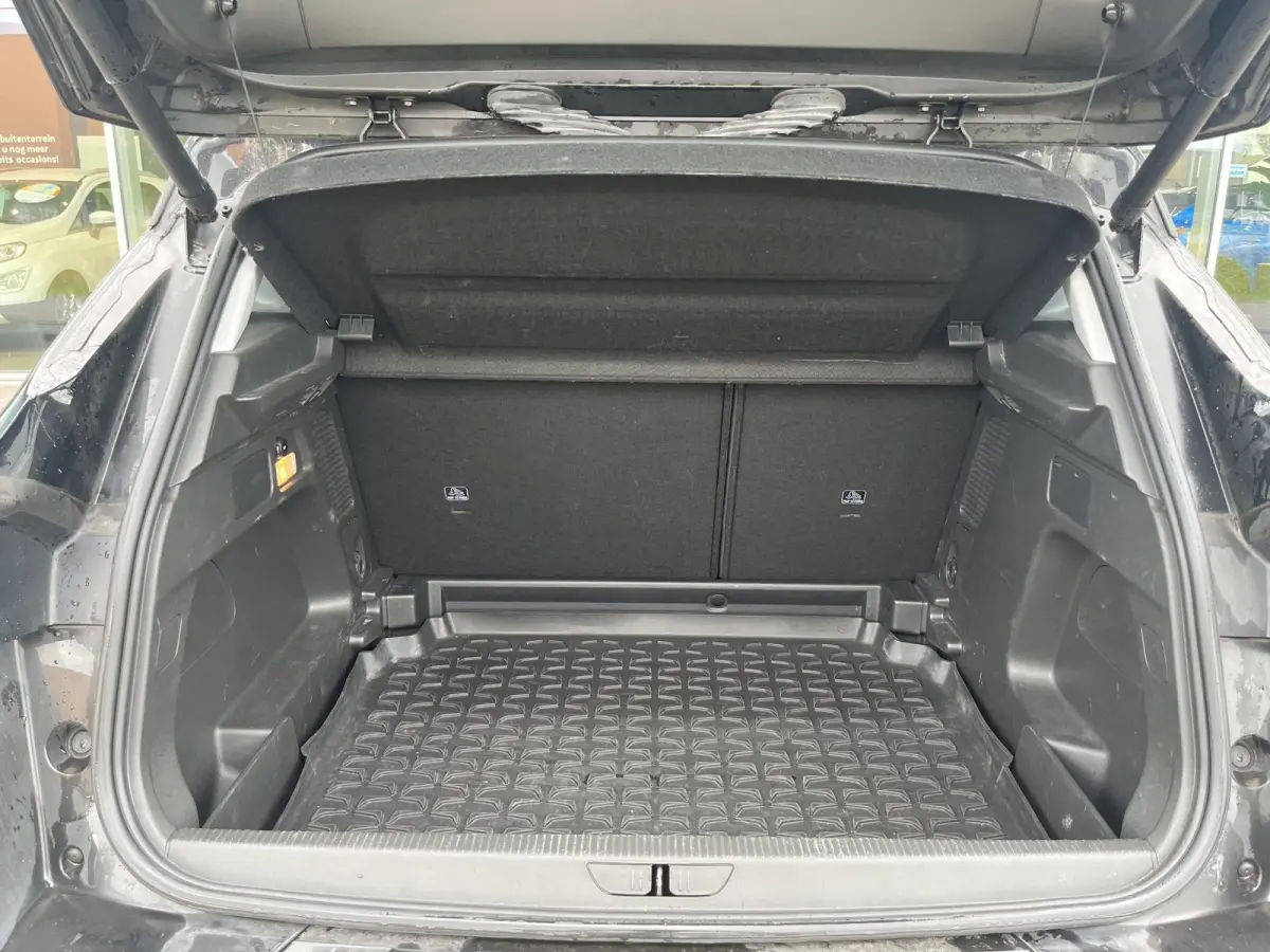 1.2 Turbo Business Elegance | Climate Control | Cruise Control | Achteruitrijcamera | Elektrisch Bedienbare Achterklep | Navigatie | Dodehoekdetectie | Apple Carplay/ Android Auto |