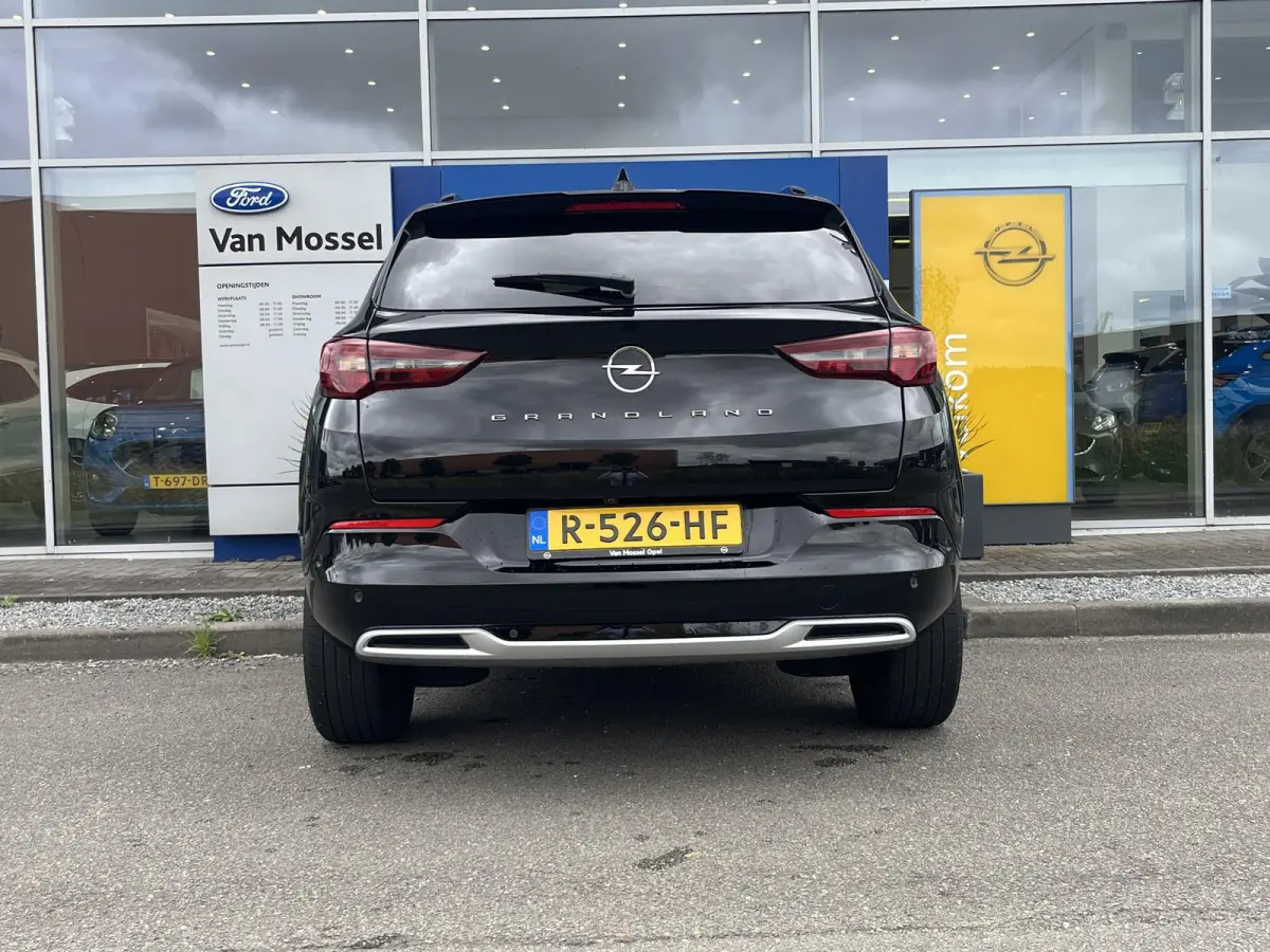 1.2 Turbo Business Elegance | Climate Control | Cruise Control | Achteruitrijcamera | Elektrisch Bedienbare Achterklep | Navigatie | Dodehoekdetectie | Apple Carplay/ Android Auto |