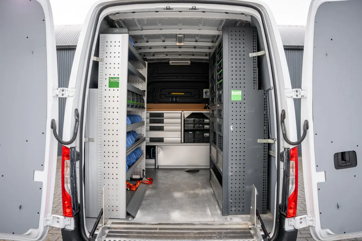 311 CDI RWD L2H2 | | Volledig Ingericht | Mbux | Camera | Climatronic