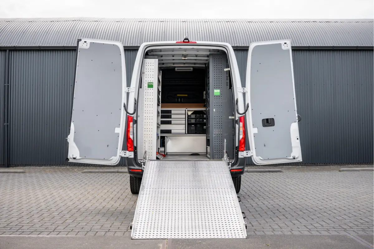 311 CDI RWD L2H2 | | Volledig Ingericht | Mbux | Camera | Climatronic