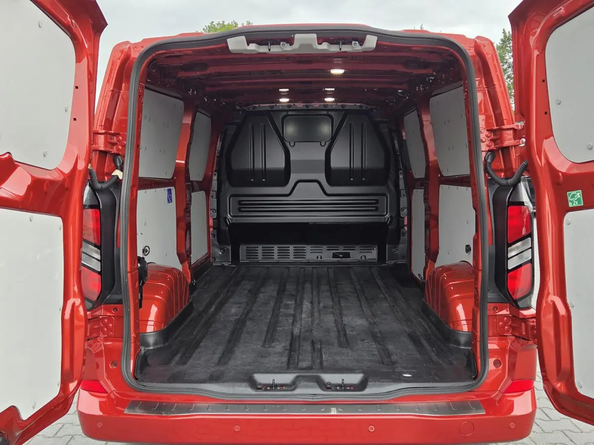 320 2.0TDCI L2H1 | Veel extra`s | Adaptive Cruise Control