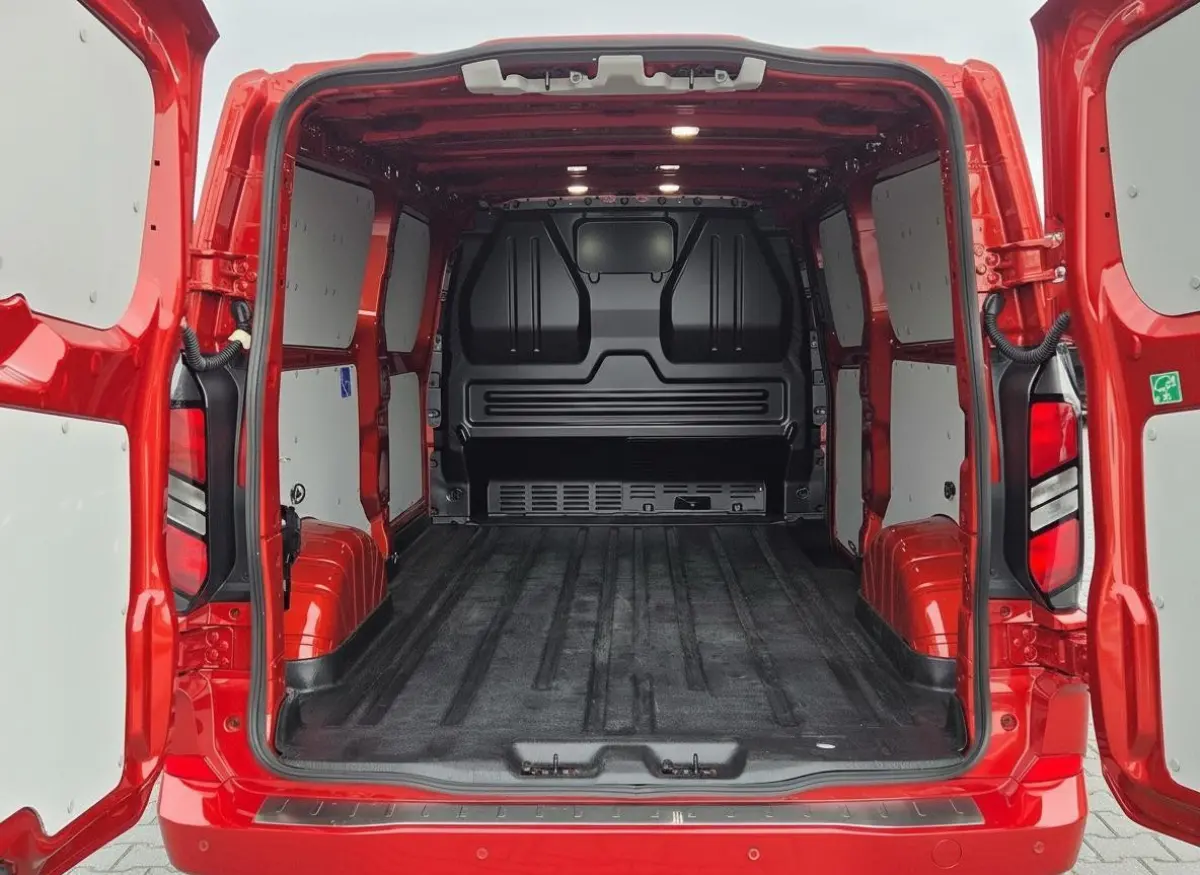 320 2.0TDCI L2H1 | Veel extra`s | Adaptive Cruise Control