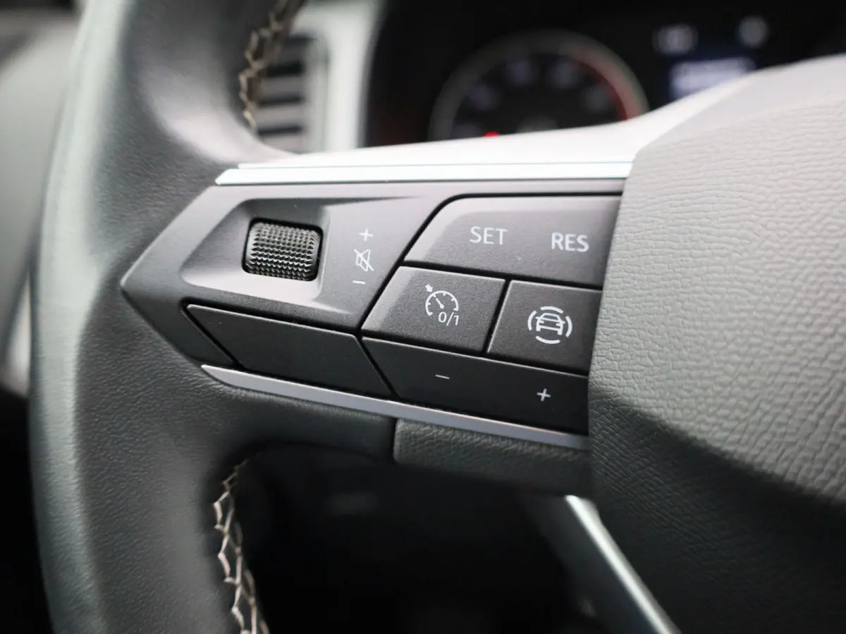 1.0 TSI Reference | Climate Control | Carplay | Parkeersensoren |
