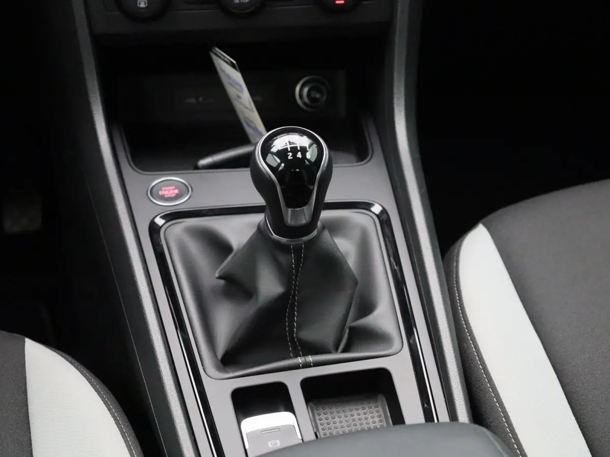 1.0 TSI Reference | Climate Control | Carplay | Parkeersensoren |