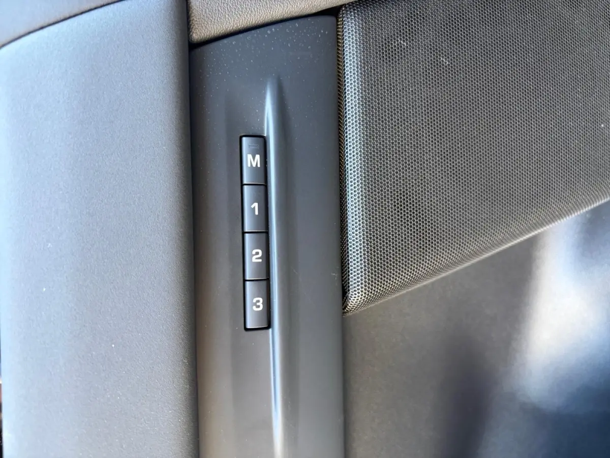 1.5 P270e PHEV AWD SE Dynamic Edition | Black Pack | Keramische coating | Panoramadak | Meridian audio-installatie | Elektrisch verstelbare stoelen incl. geheugenfunctie | 3D camera | Apple/