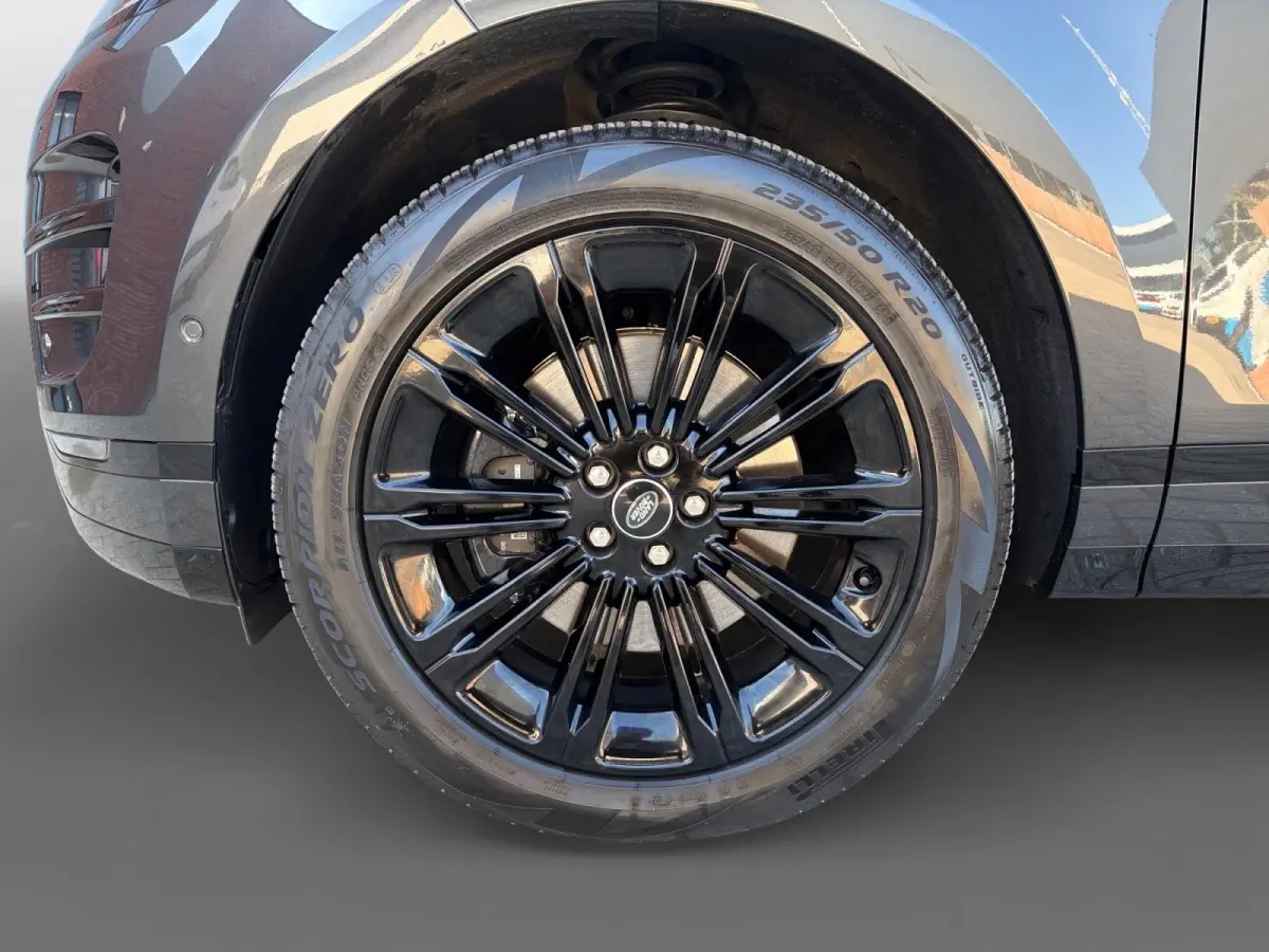 1.5 P270e PHEV AWD SE Dynamic Edition | Black Pack | Keramische coating | Panoramadak | Meridian audio-installatie | Elektrisch verstelbare stoelen incl. geheugenfunctie | 3D camera | Apple/