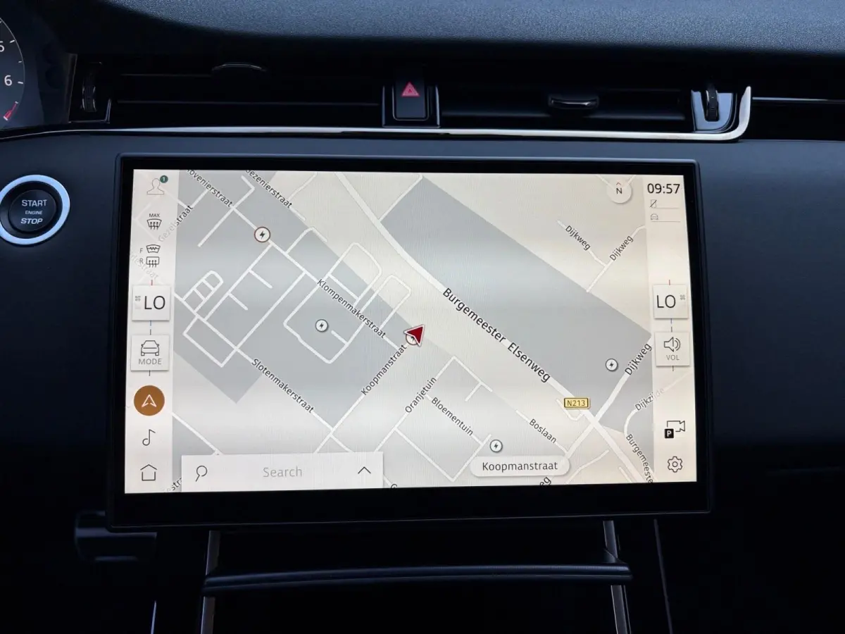 1.5 P270e PHEV AWD SE Dynamic Edition | Black Pack | Keramische coating | Panoramadak | Meridian audio-installatie | Elektrisch verstelbare stoelen incl. geheugenfunctie | 3D camera | Apple/
