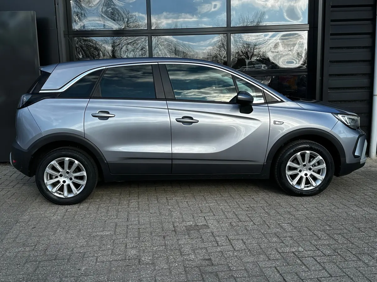 1.2 110 PK Turbo Elegance | NAVIGATIE + APPLE CARPLAY/ANDROID AUTO| CAMERA + PARKEERSENSOREN V+A| AGR-COMFORTSTOELEN| DODEHOEK DETECTIE| DAB| LED|