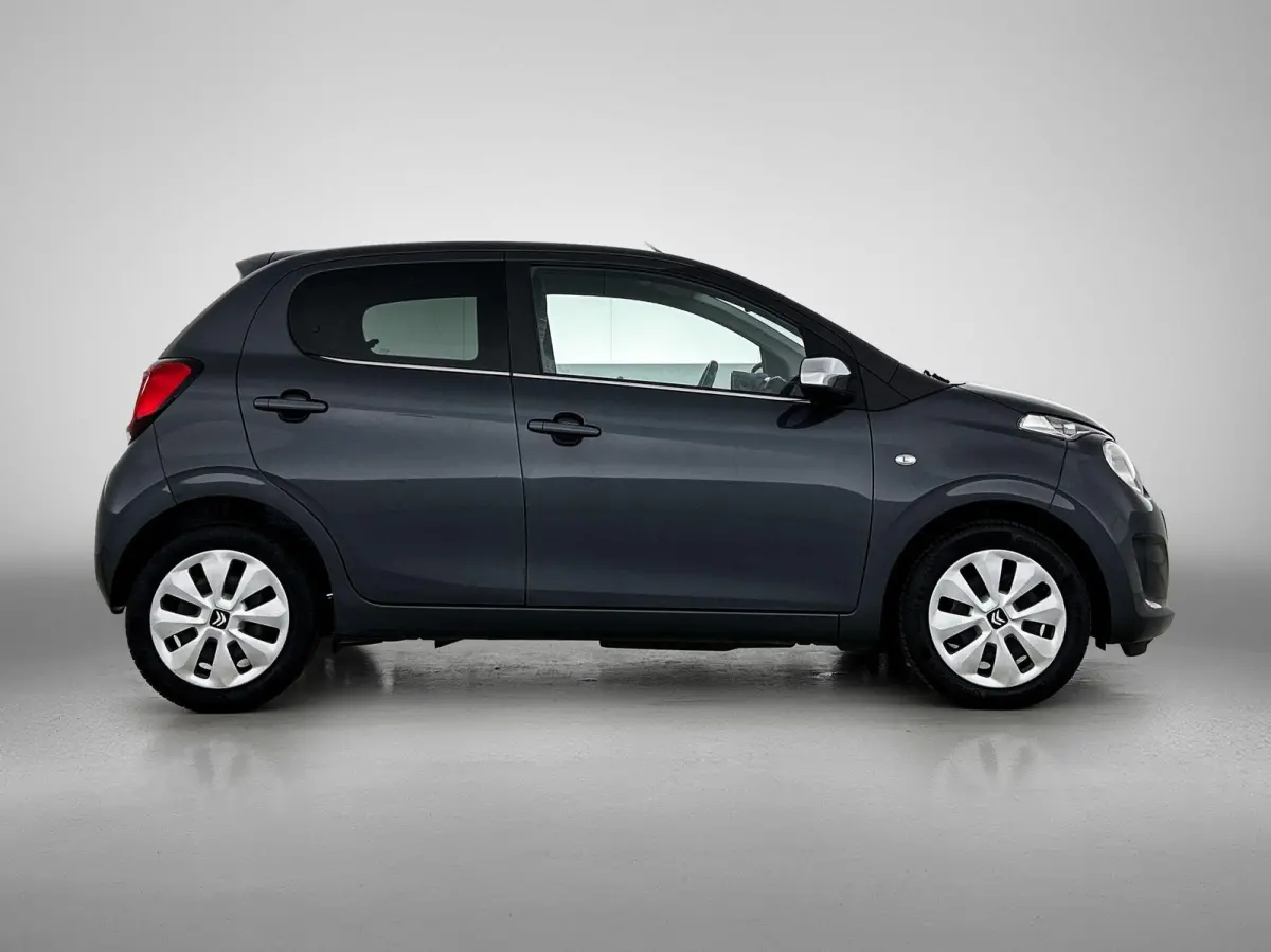 1.0 VTi Feel 72 PK | Airco | Camera | Privacy glass | DAB | Apple carplay | Android auto |