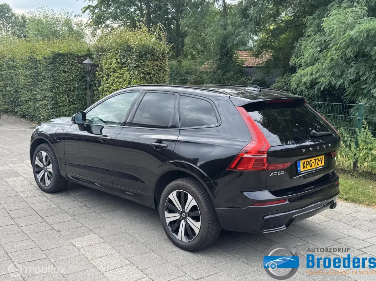 2.0 T6 Plug-in hybrid AWD Plus Dark