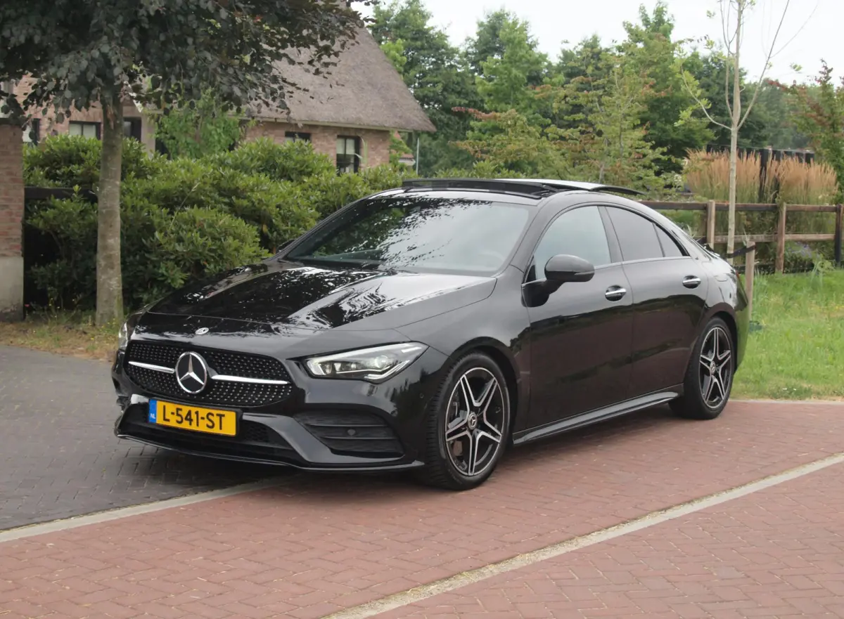 200 Business Solution AMG | Panoramadak | Burmester | Camera | Apple Carplay | Sfeerverlichting |