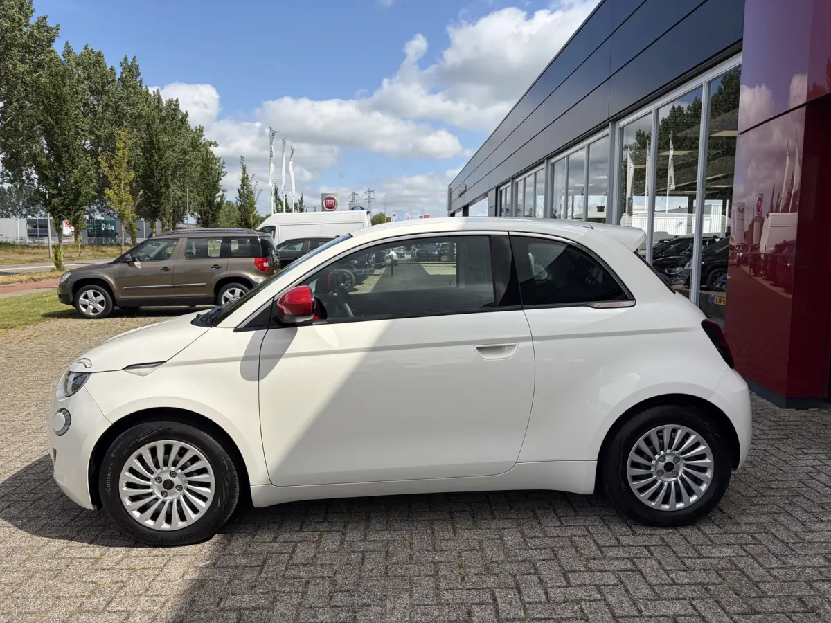 RED 24 kWh | Climate Control | Navigatie | Apple/Android CarPlay