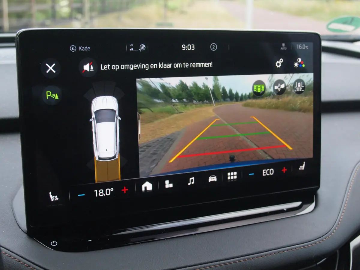 80 First Edition | Camera | Trekhaak | Leer | Warmtepomp | Sfeerverlichting | Apple Carplay |