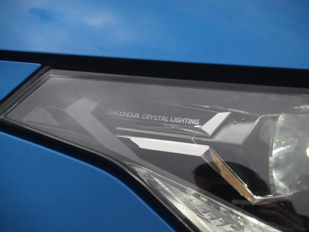 80 First Edition | Camera | Trekhaak | Leer | Warmtepomp | Sfeerverlichting | Apple Carplay |