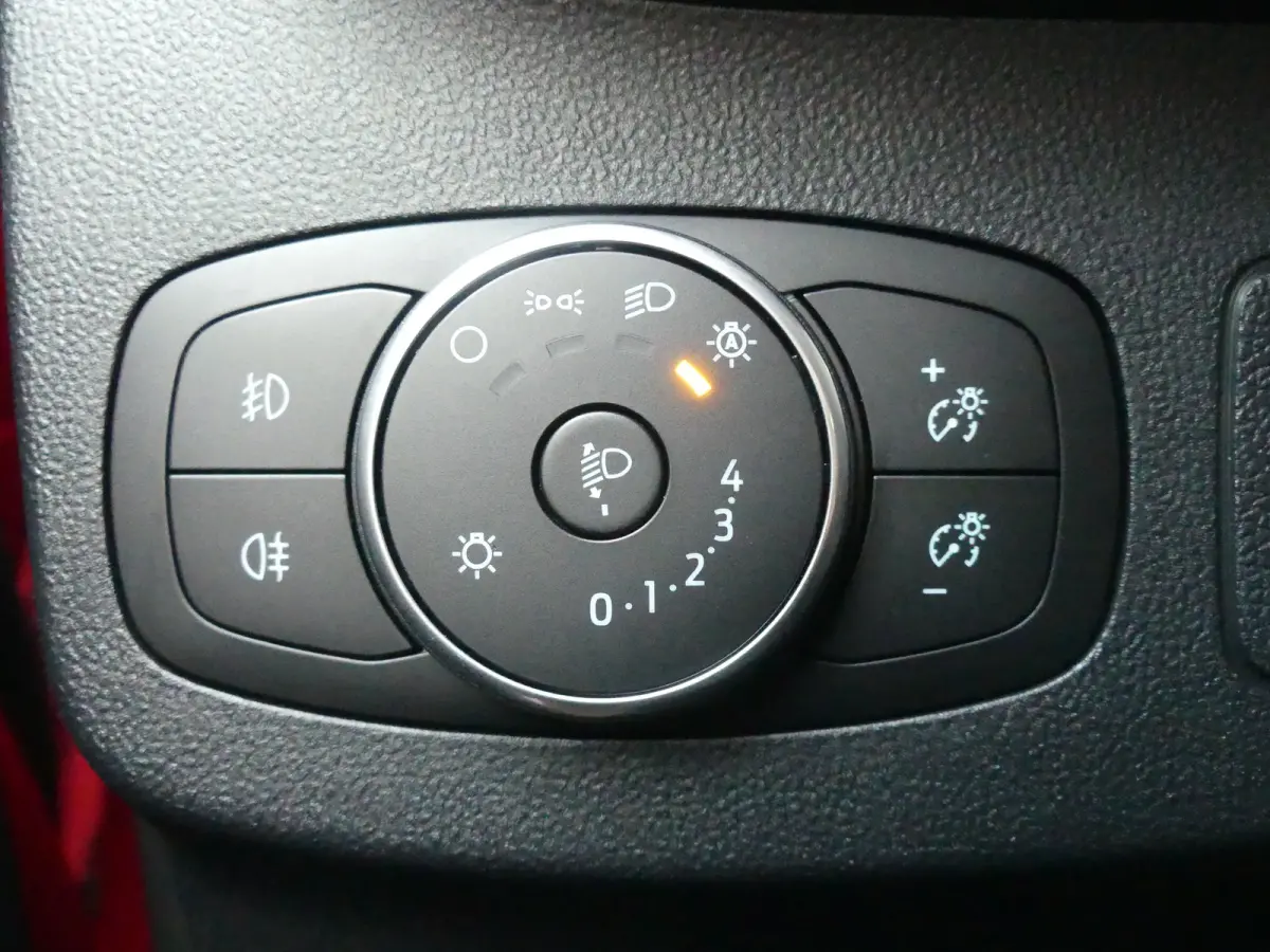 | NL-AUTO! | 1E EIGENAAR! | TREKHAAK | WINTERPACK | B&O AUDIO | DEALER OH! | CLIMATE CONTROL | NAVI | PARK SENS