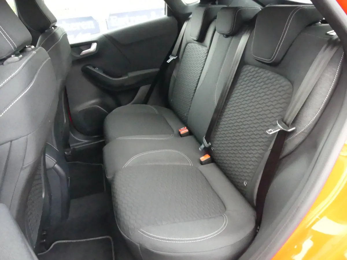 | NL-AUTO! | 1E EIGENAAR! | TREKHAAK | WINTERPACK | B&O AUDIO | DEALER OH! | CLIMATE CONTROL | NAVI | PARK SENS