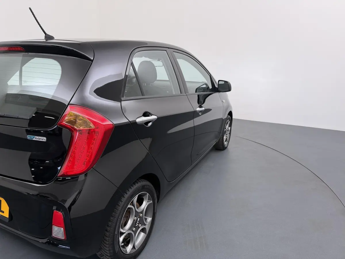 1.2 CVVT DynamicLine | Climate Control | Cruise Control | Lichtmetalen Velgen |
