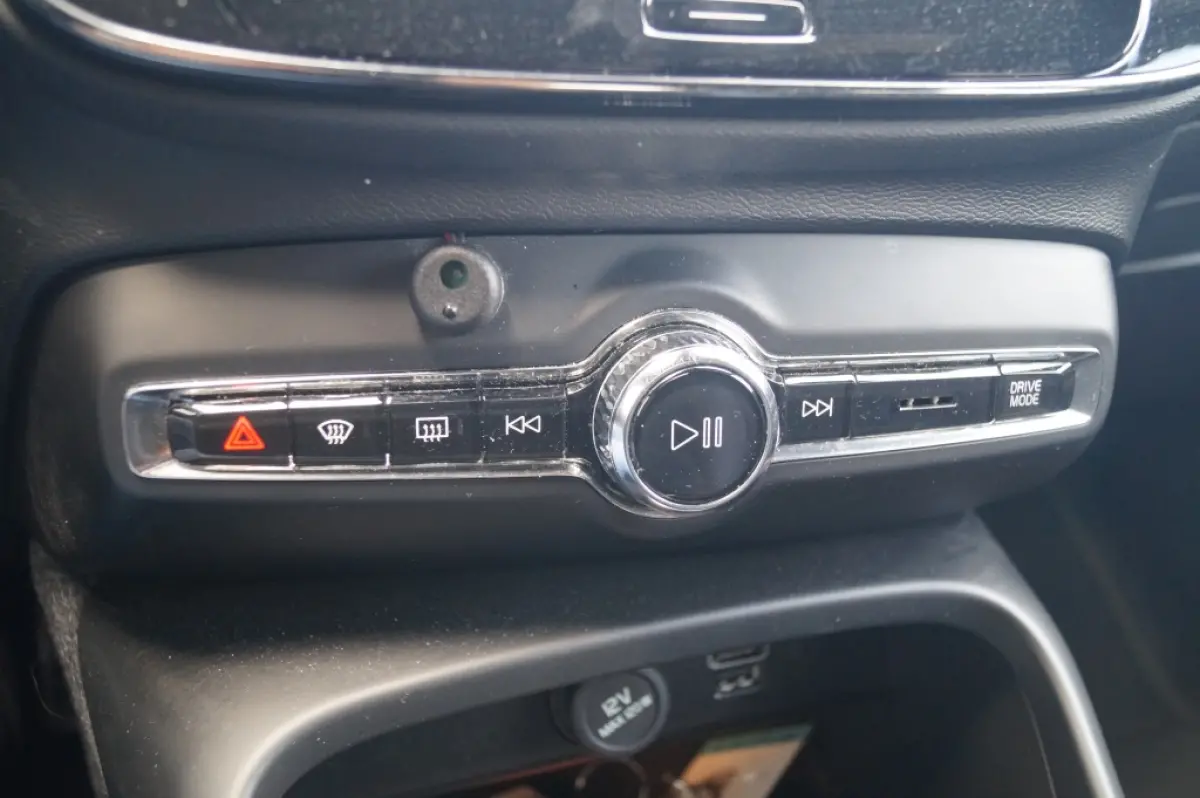 1.5 T4 R-Design -NAVI-ECC-CAM-LED-