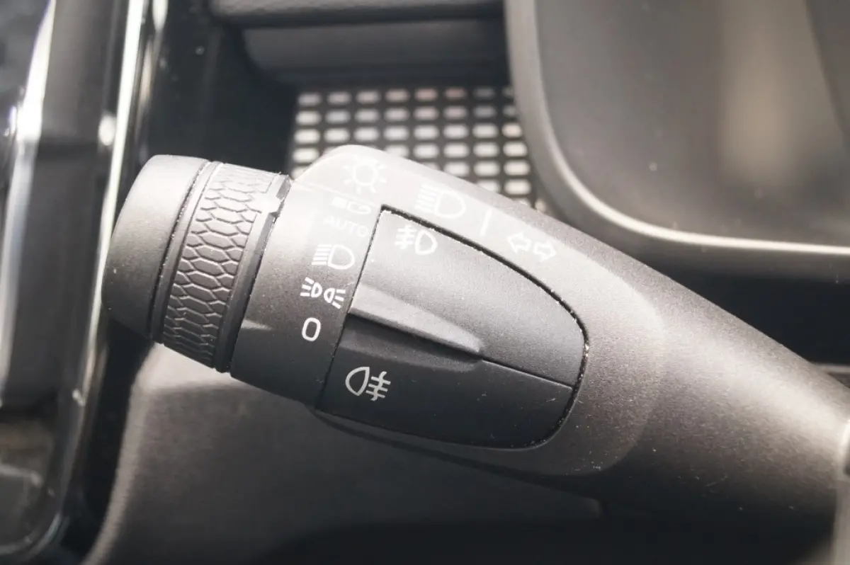1.5 T4 R-Design -NAVI-ECC-CAM-LED-