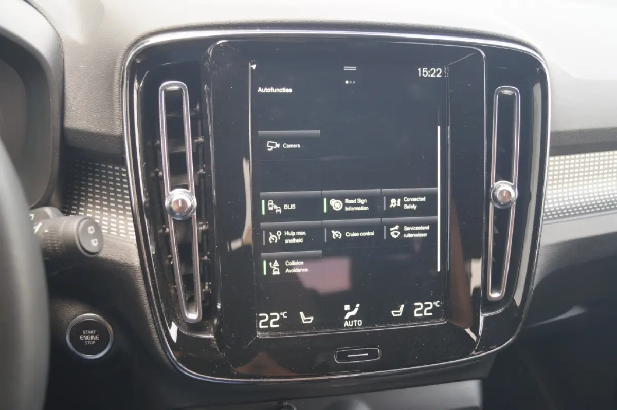 1.5 T4 R-Design -NAVI-ECC-CAM-LED-