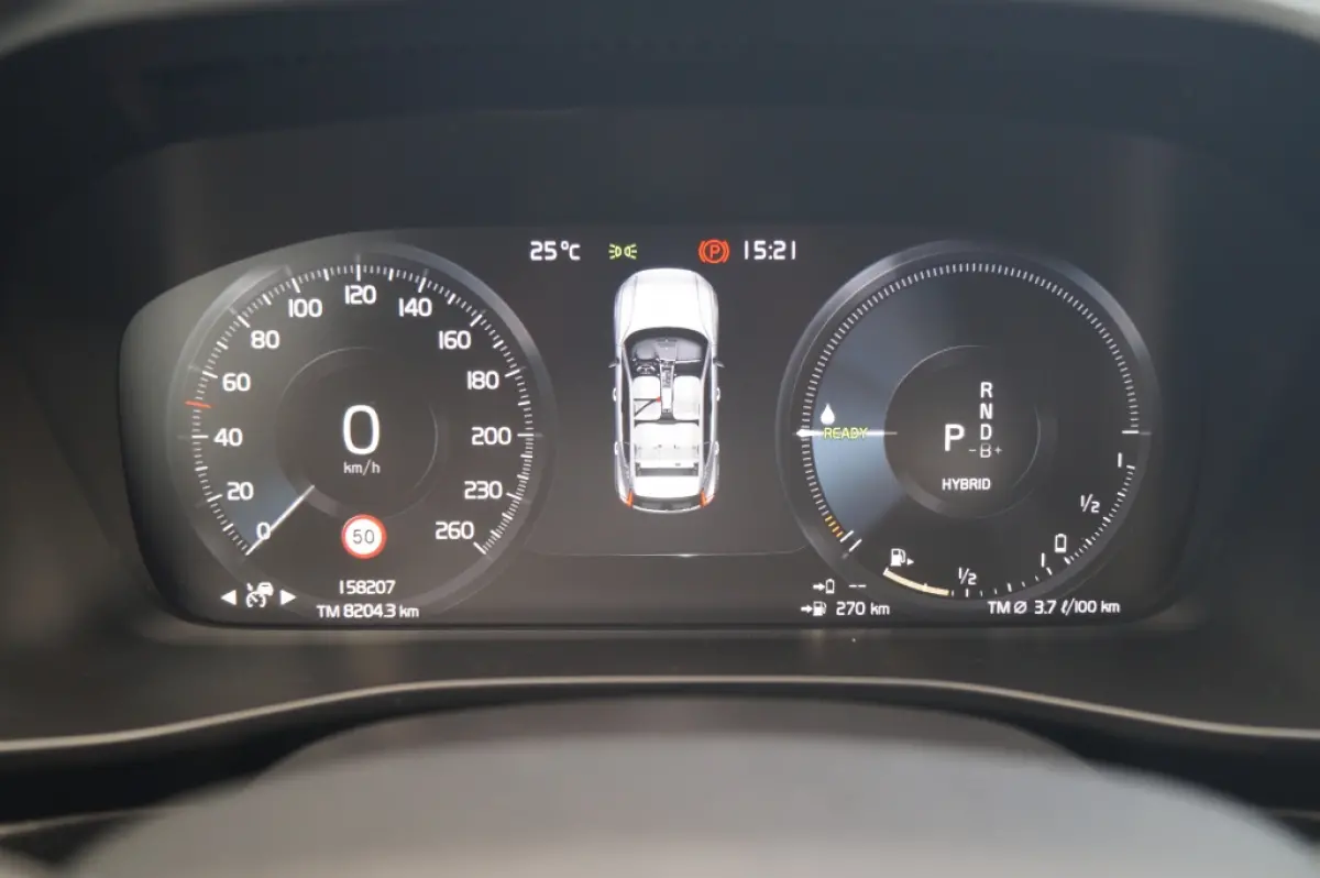 1.5 T4 R-Design -NAVI-ECC-CAM-LED-