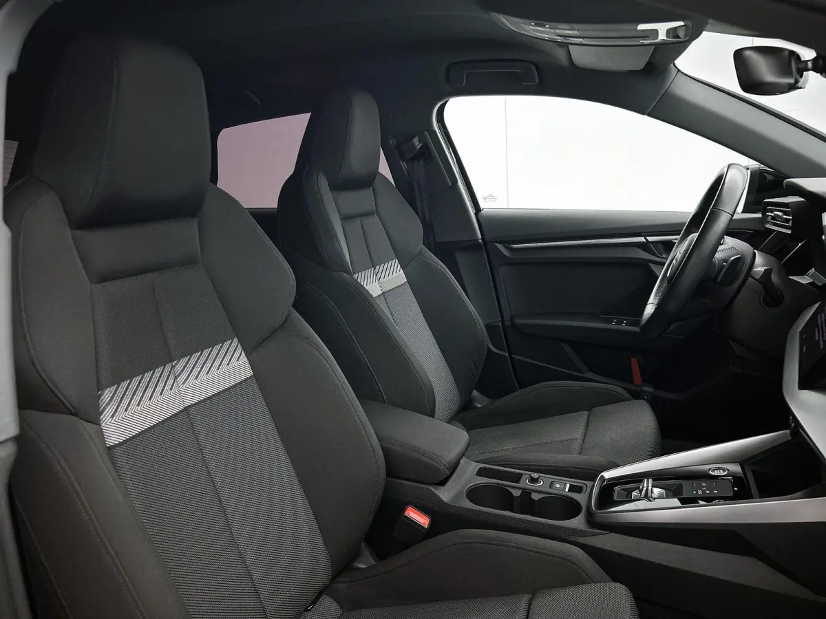 30 TFSI Advanced edition 110 PK | Automaat | Navigatie | Climate Control | Cruise Control | Parkeersensoren achter | Apple Carplay |