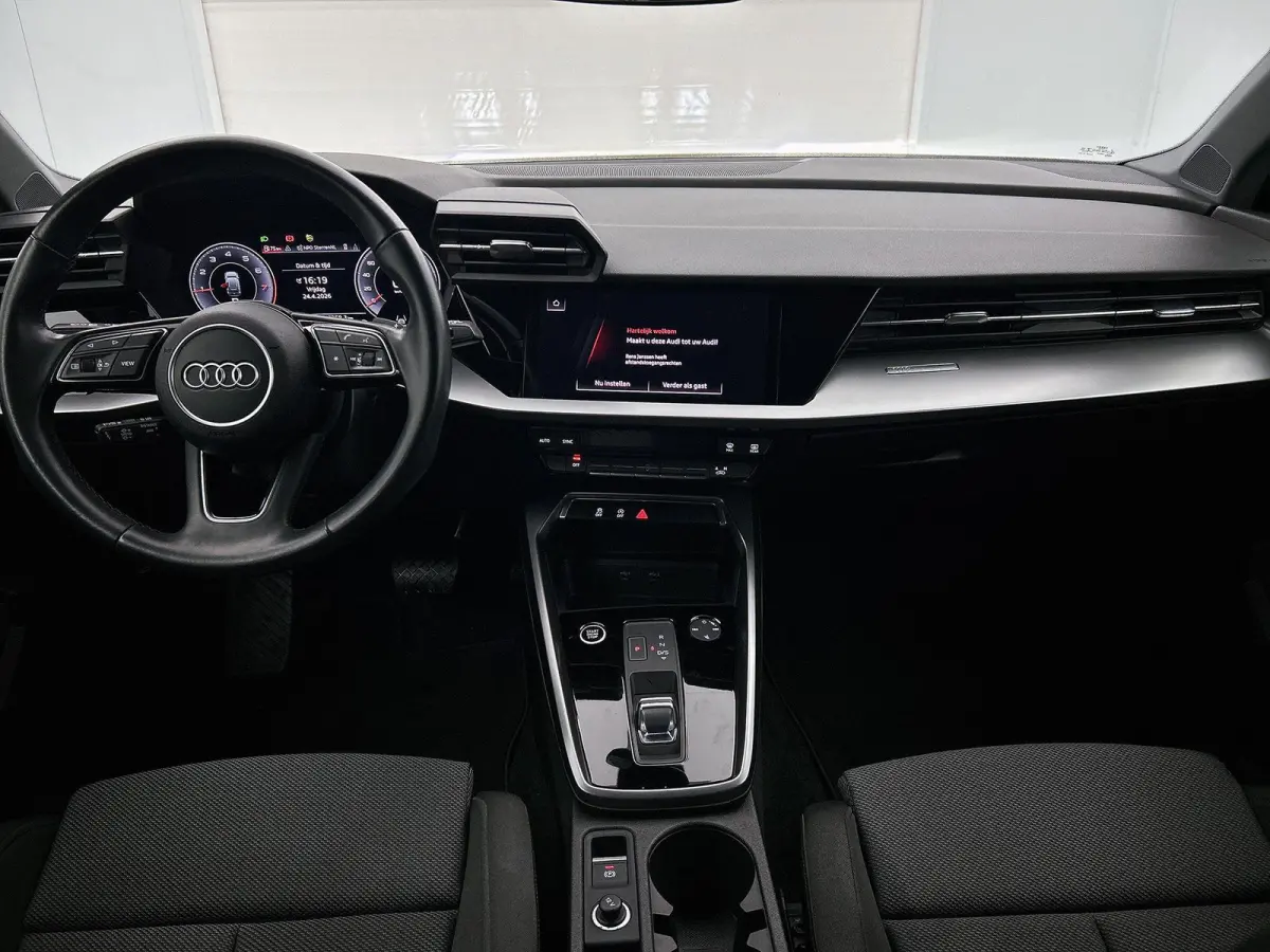 30 TFSI Advanced edition 110 PK | Automaat | Navigatie | Climate Control | Cruise Control | Parkeersensoren achter | Apple Carplay |