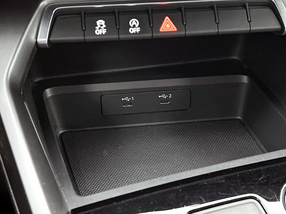 30 TFSI Advanced edition 110 PK | Automaat | Navigatie | Climate Control | Cruise Control | Parkeersensoren achter | Apple Carplay |