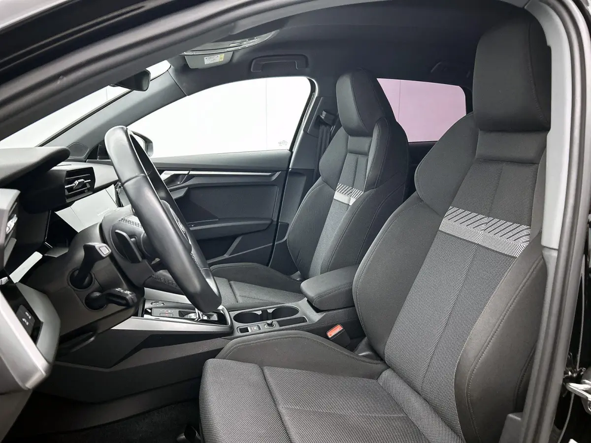 30 TFSI Advanced edition 110 PK | Automaat | Navigatie | Climate Control | Cruise Control | Parkeersensoren achter | Apple Carplay |