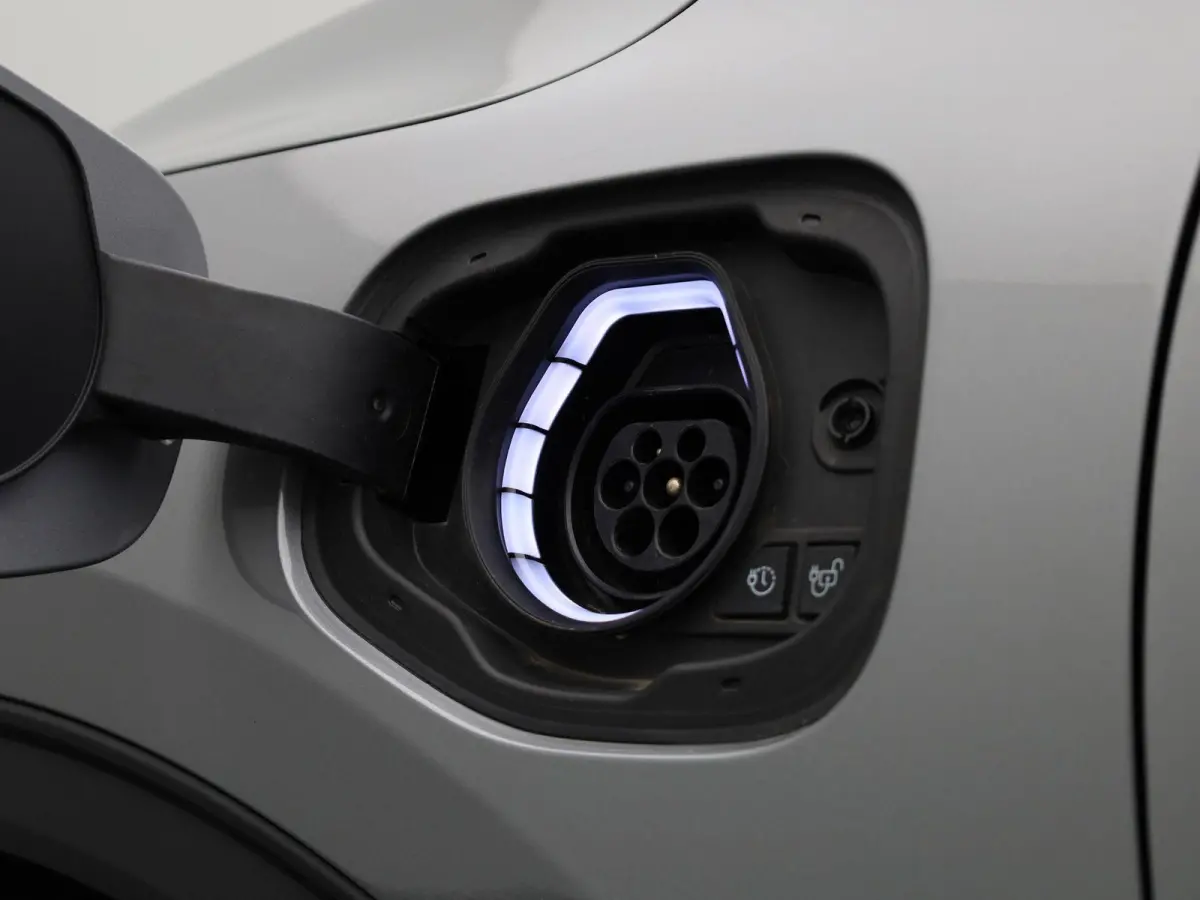 2.5 PHEV Titanium | Climate Control | Cruise Control | Achteruitrijcamera | Winterpakket | Apple Carplay/Android Auto |