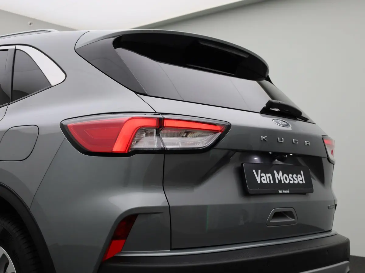 2.5 PHEV Titanium | Climate Control | Cruise Control | Achteruitrijcamera | Winterpakket | Apple Carplay/Android Auto |