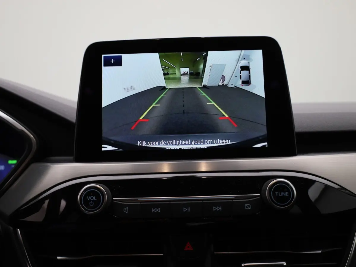 2.5 PHEV Titanium | Climate Control | Cruise Control | Achteruitrijcamera | Winterpakket | Apple Carplay/Android Auto |