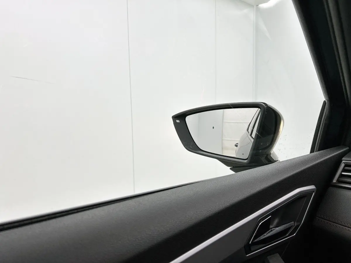1.0 TSI FR Business Intense 116 PK | Navigatie | Climate Control | Apple Carplay | Stoelverwarming | Achteruitrijcamera | Parkeersensoren | Panoramadak |