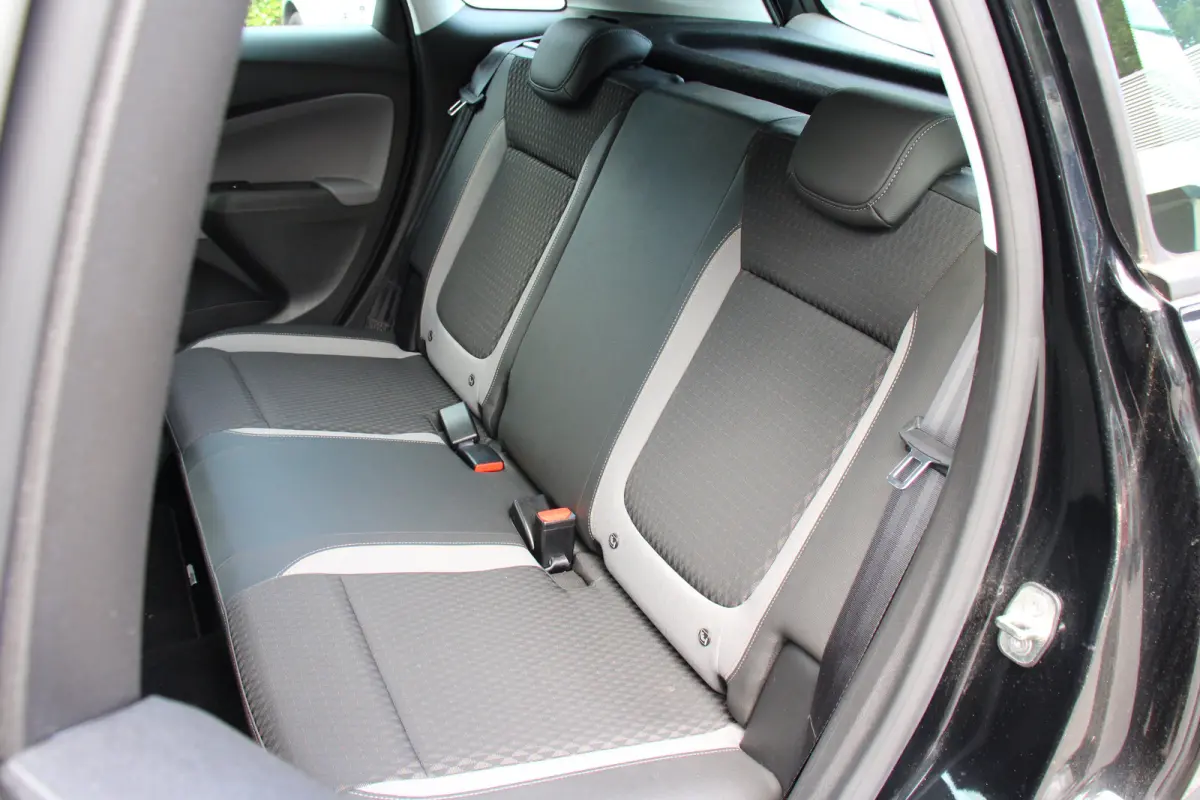 1.2 Turbo 110pk Innovation | NL-AUTO! | 1E EIGENAAR! | CRUISE | PARK SENS | APPLE CARPLAY/ANDROID AUTO | LED | CLIMA