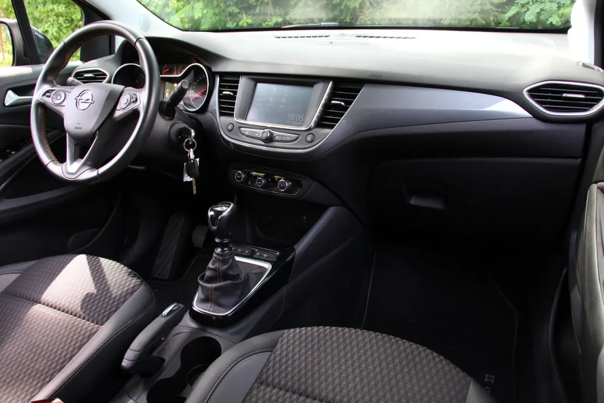 1.2 Turbo 110pk Innovation | NL-AUTO! | 1E EIGENAAR! | CRUISE | PARK SENS | APPLE CARPLAY/ANDROID AUTO | LED | CLIMA