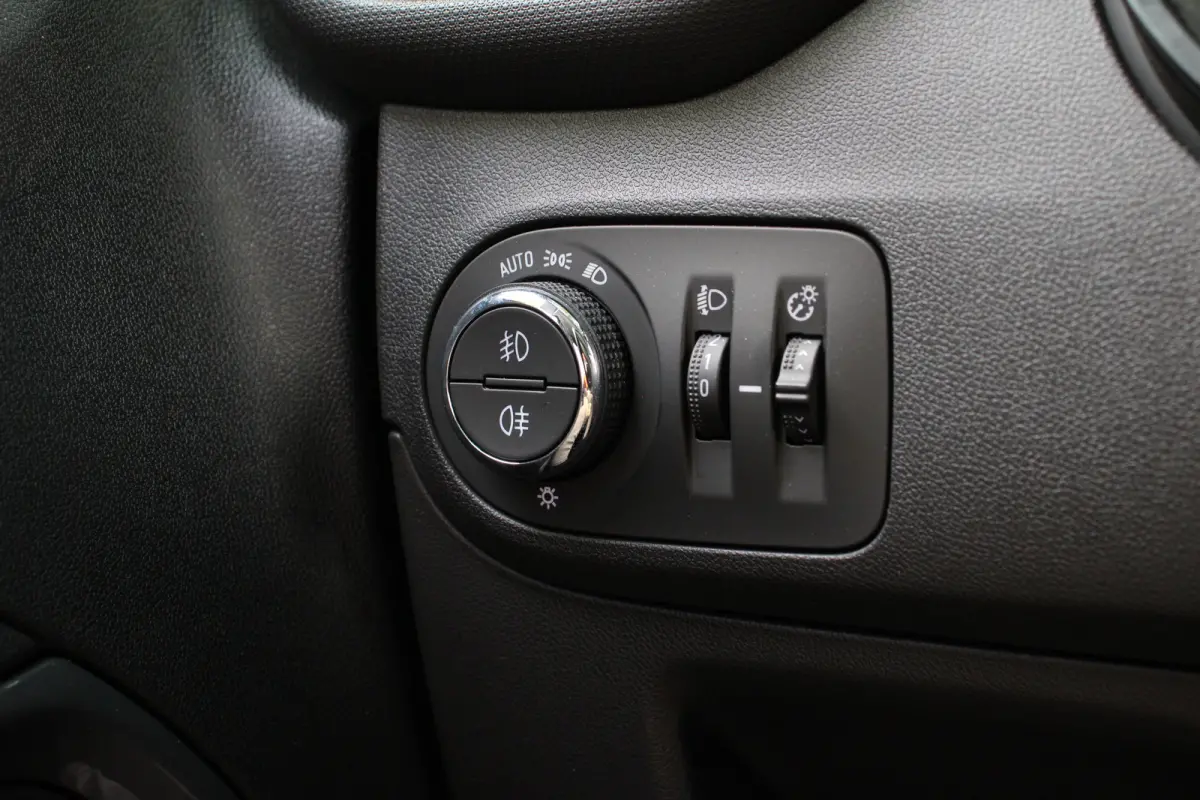 1.2 Turbo 110pk Innovation | NL-AUTO! | 1E EIGENAAR! | CRUISE | PARK SENS | APPLE CARPLAY/ANDROID AUTO | LED | CLIMA