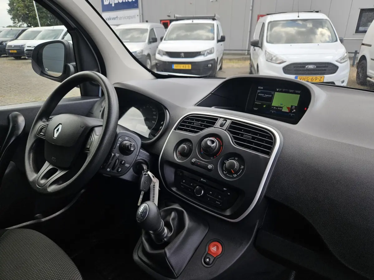 1.5 Blue dCi Airco Cruise Navi Trekh