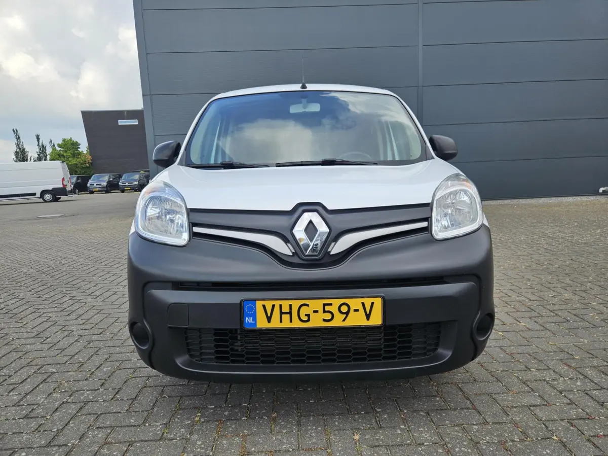 1.5 Blue dCi Airco Cruise Navi Trekh