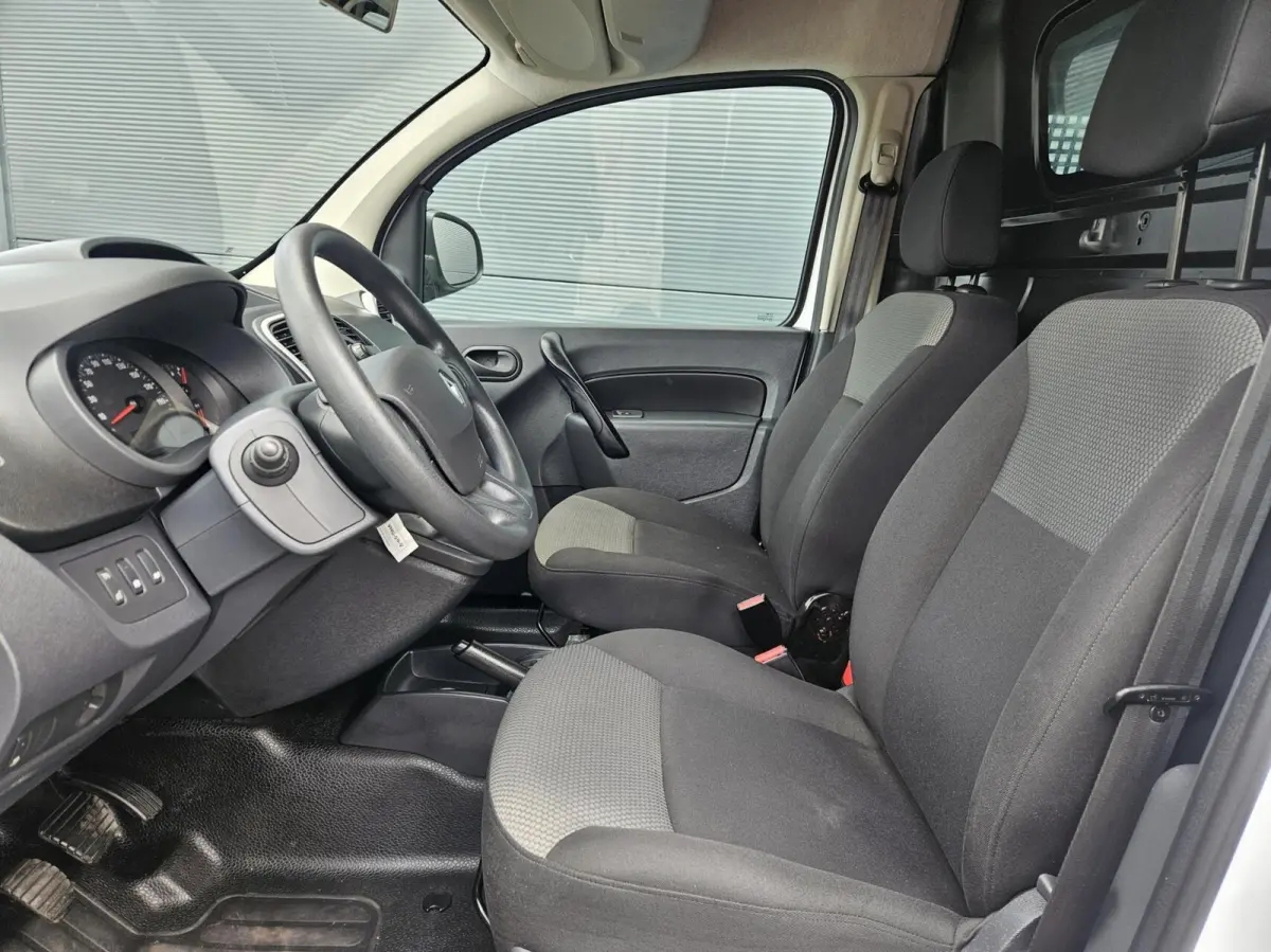 1.5 Blue dCi Airco Cruise Navi Trekh