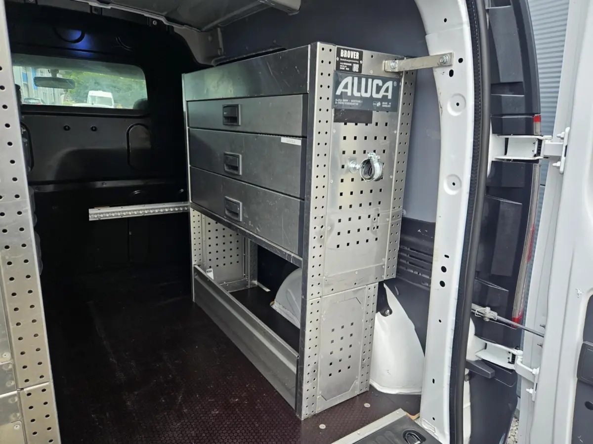 1.5 Blue dCi Airco Cruise Navi Trekh