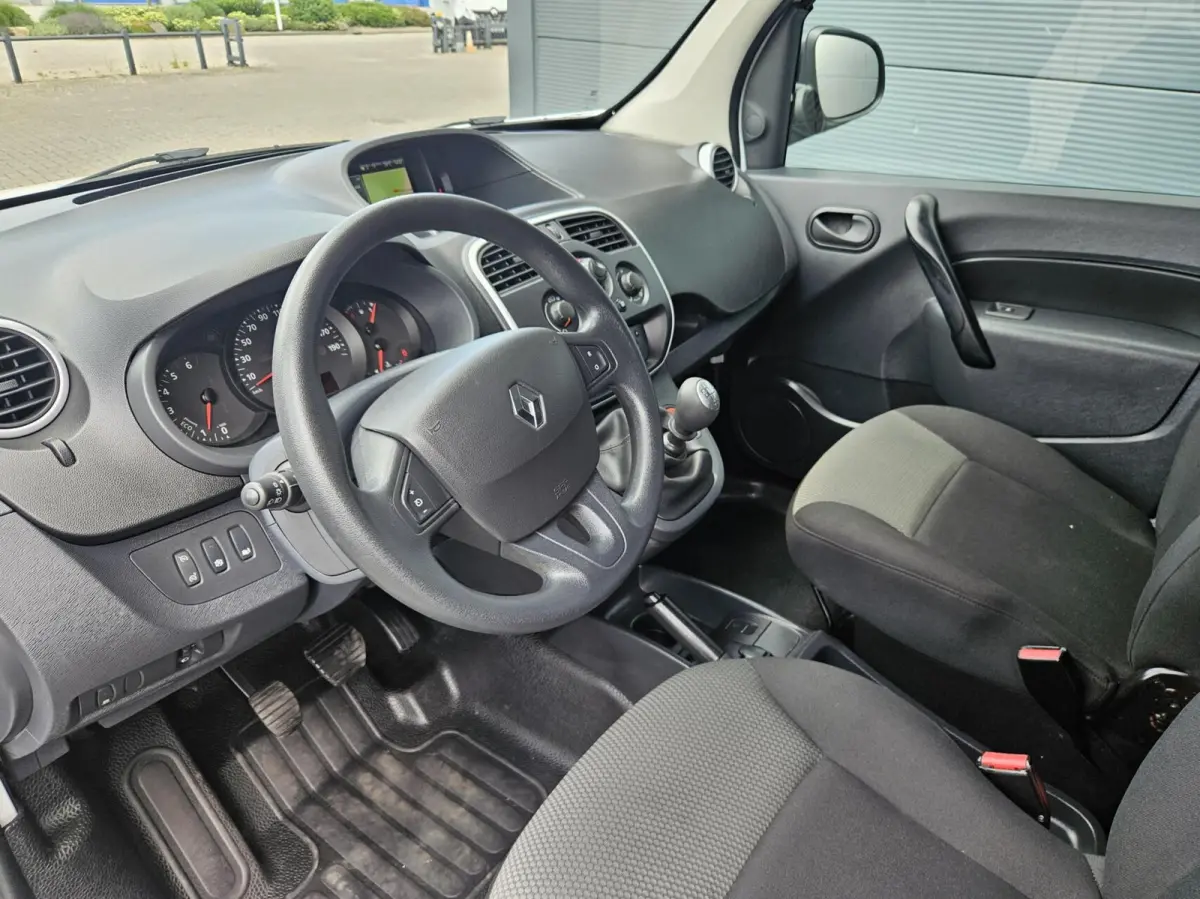 1.5 Blue dCi Airco Cruise Navi Trekh
