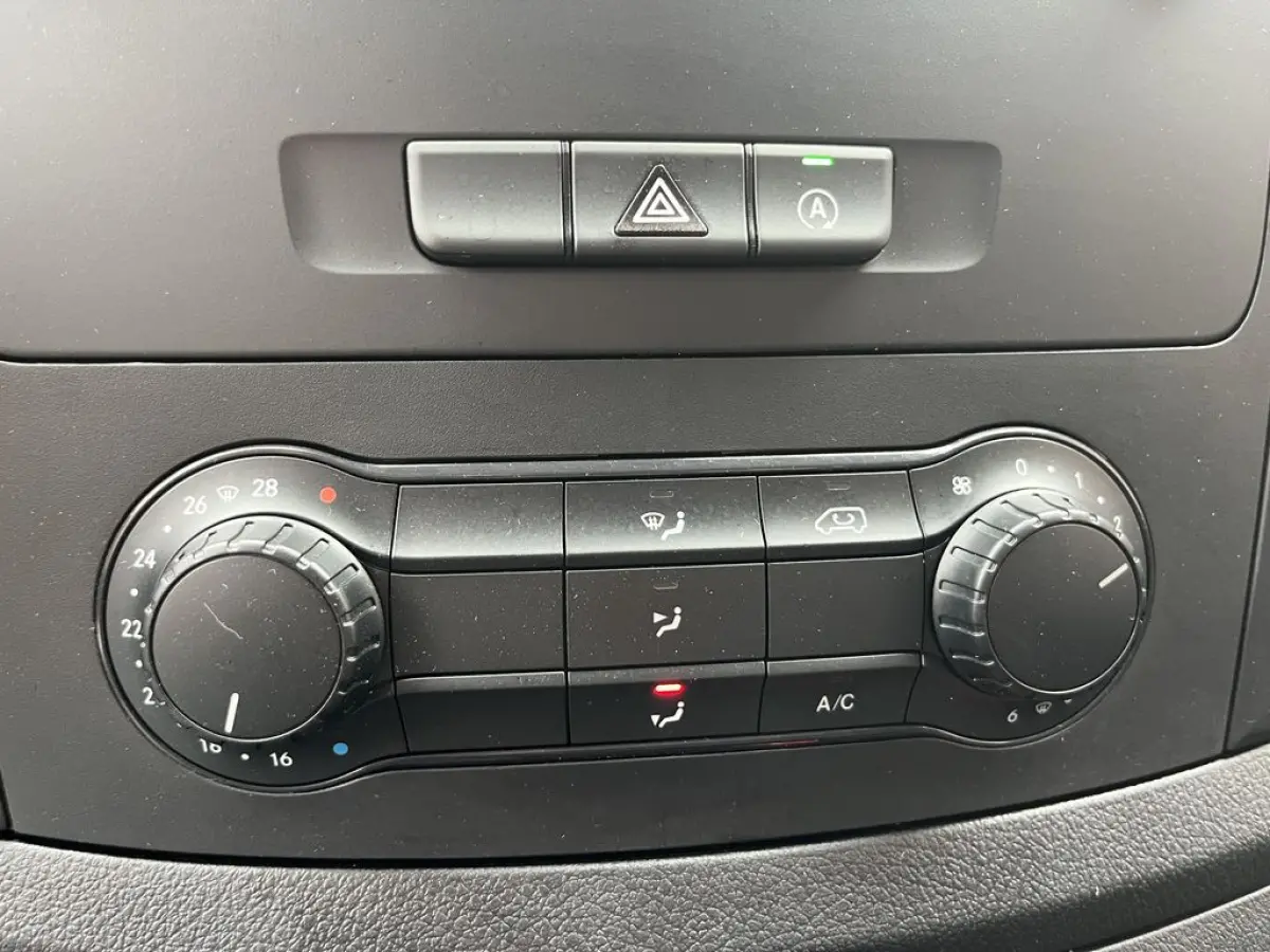 110 CDI 102 pk E6 XL Extra Lang 3p Lease €253 p/m, Airco,  Apple Carplay/Android Auto, Camera, laadbrug,  onderhoudshistorie aanwezig