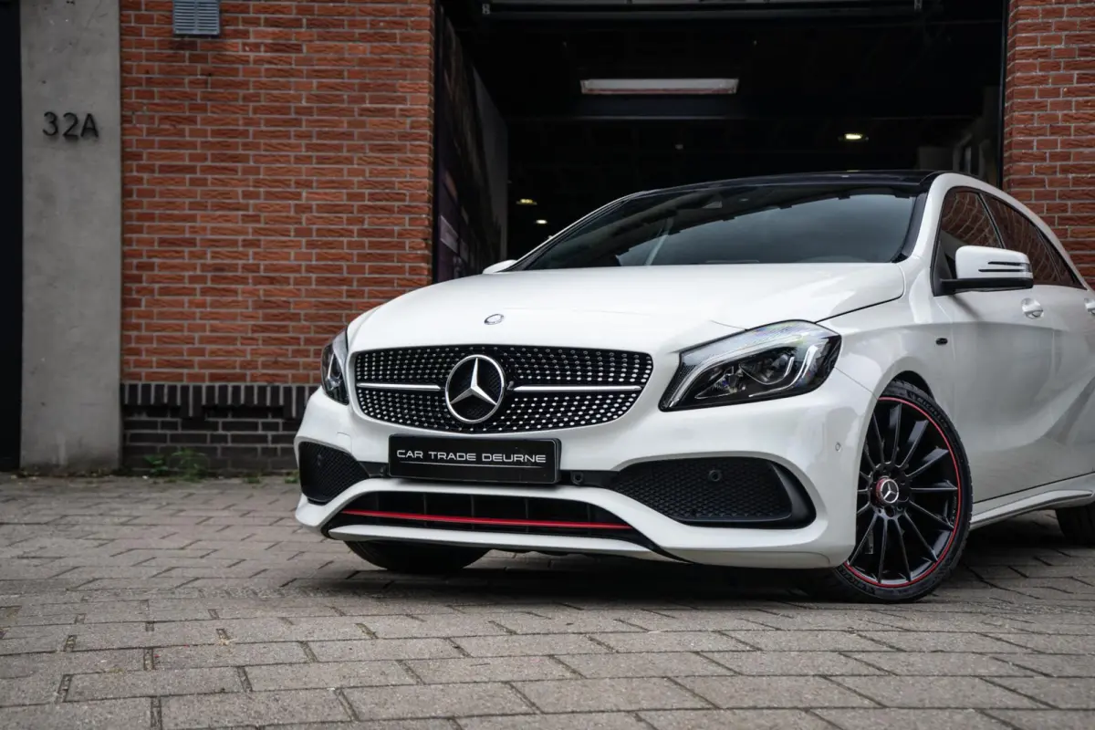 250 AMG 4MATIC Pano / Memory / Camera