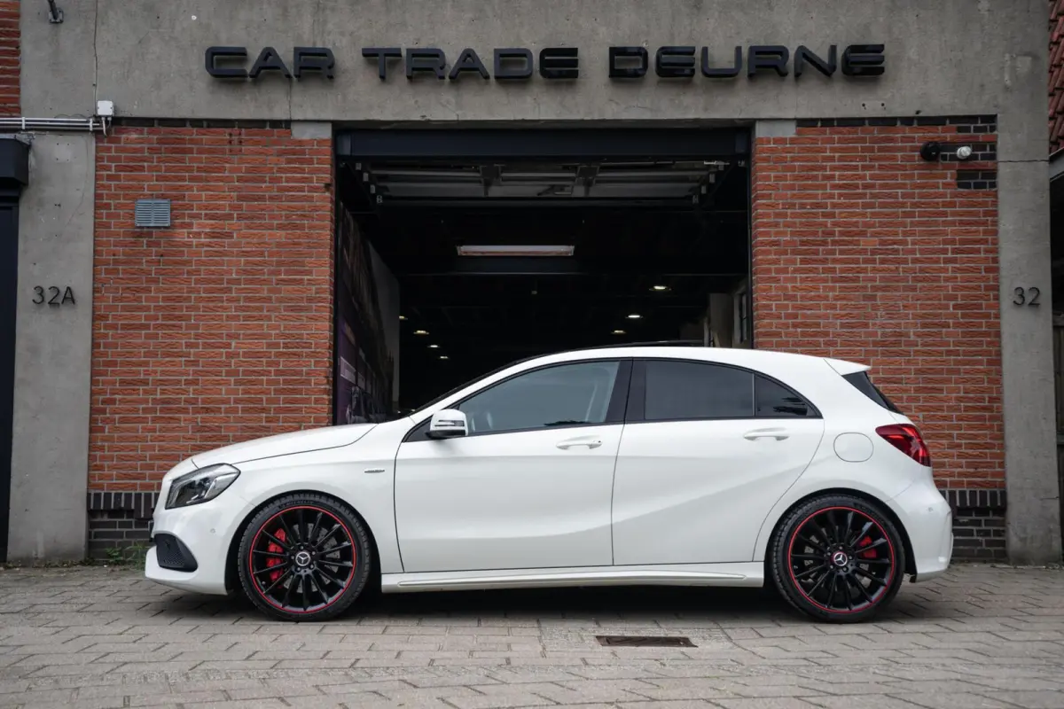250 AMG 4MATIC Pano / Memory / Camera