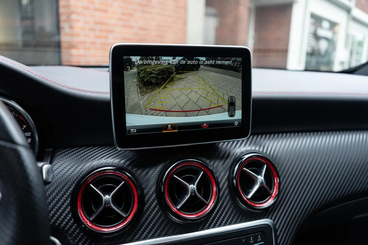 250 AMG 4MATIC Pano / Memory / Camera