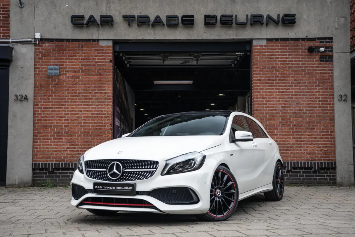 250 AMG 4MATIC Pano / Memory / Camera