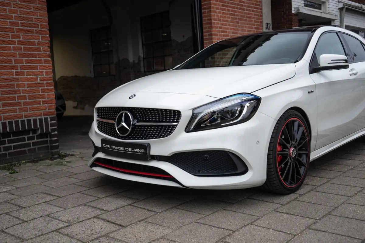 250 AMG 4MATIC Pano / Memory / Camera